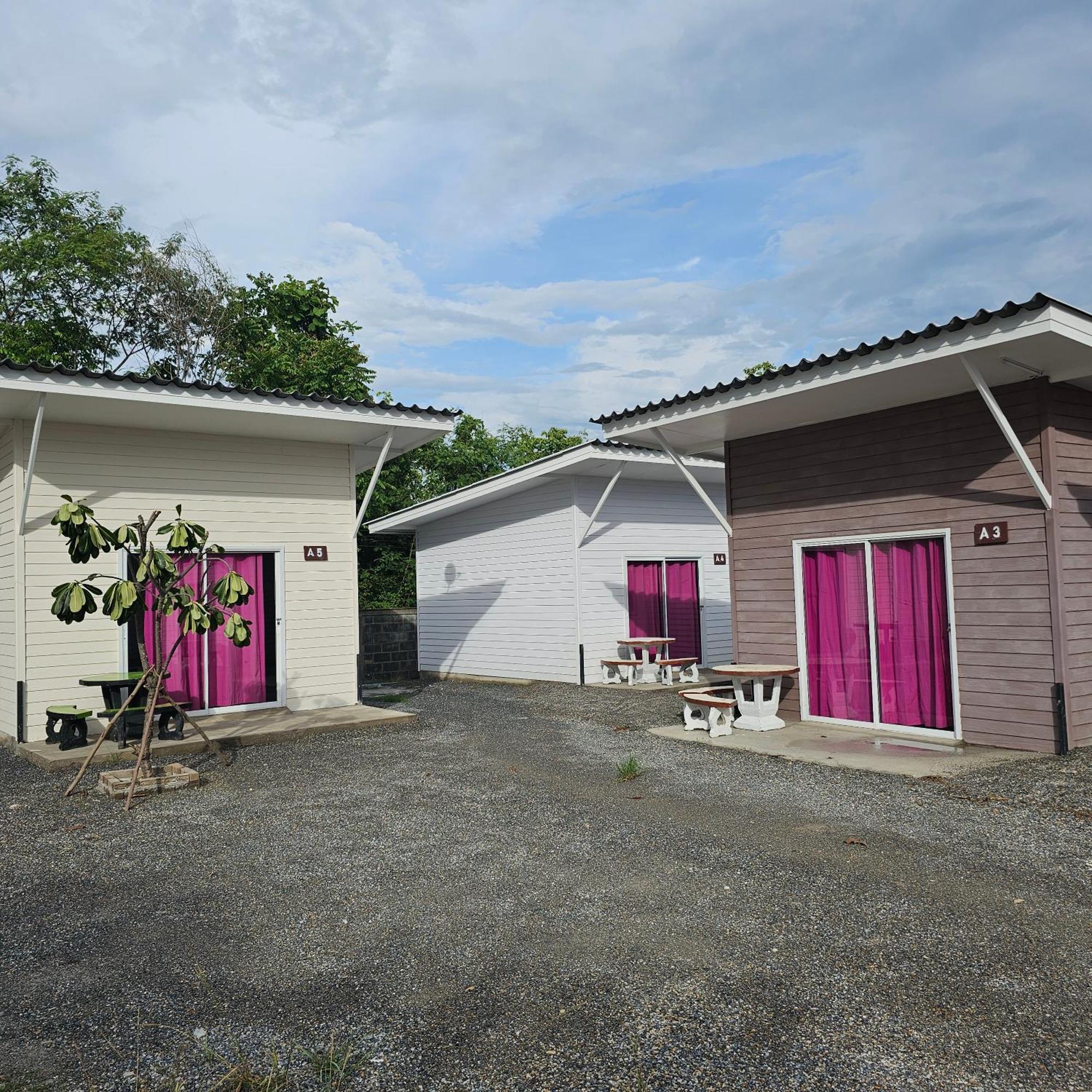 Bansuan Inthanon Resort -Classic House Чом Тонг Екстериор снимка